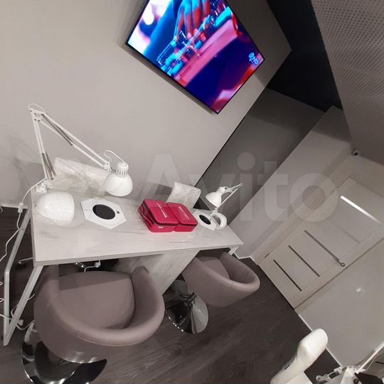 Салон красоты, 100 м²