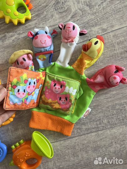 Игрушки для малыша пакетом