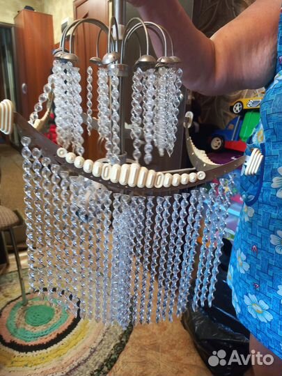 Потолочная люстра хрустальная