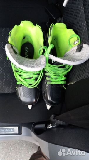 Хоккейные коньки bauer