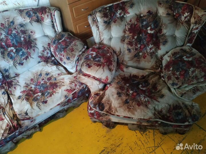 Диван и 2 кресла