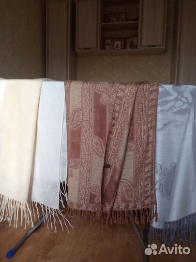 Платки, палантина, шарфы