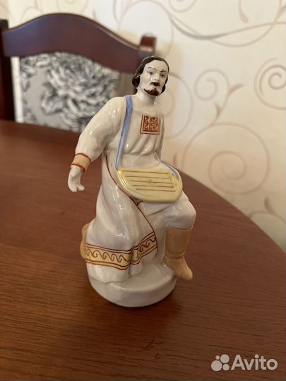 Статуэтка Садко