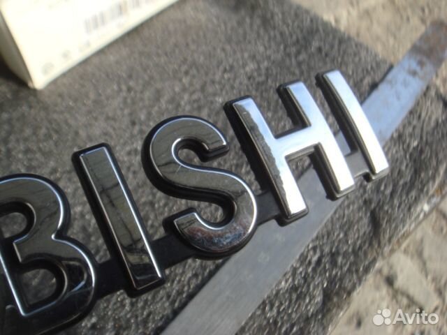 Митсубиси Эмблема задняя Mitsubishi 15 см