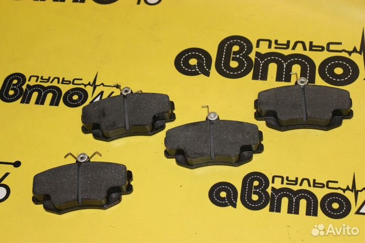 Колодки тормозные передние Рено Логан Лада Ларгус