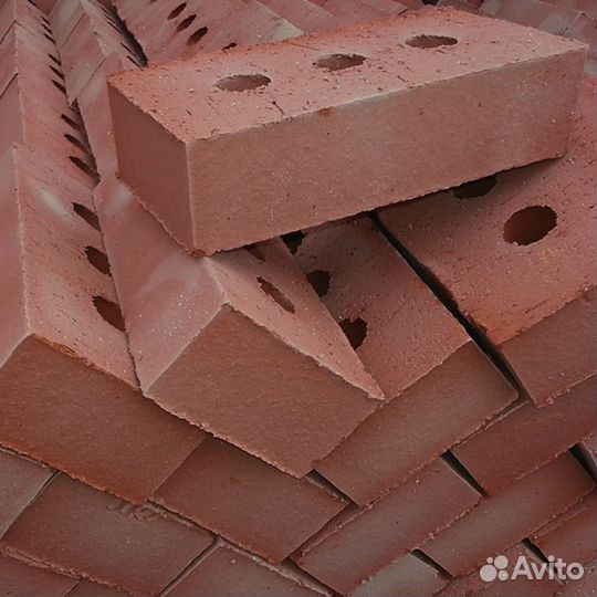 Прочный керамический кирпич