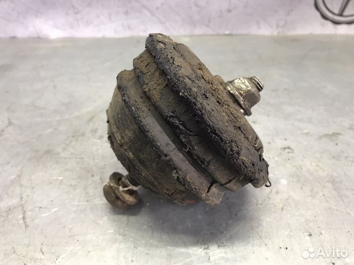 Подушка двигателя BMW 7 Е32 3.0L 1988г.в