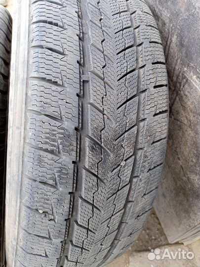 Davanti Wintoura 235/65 R17