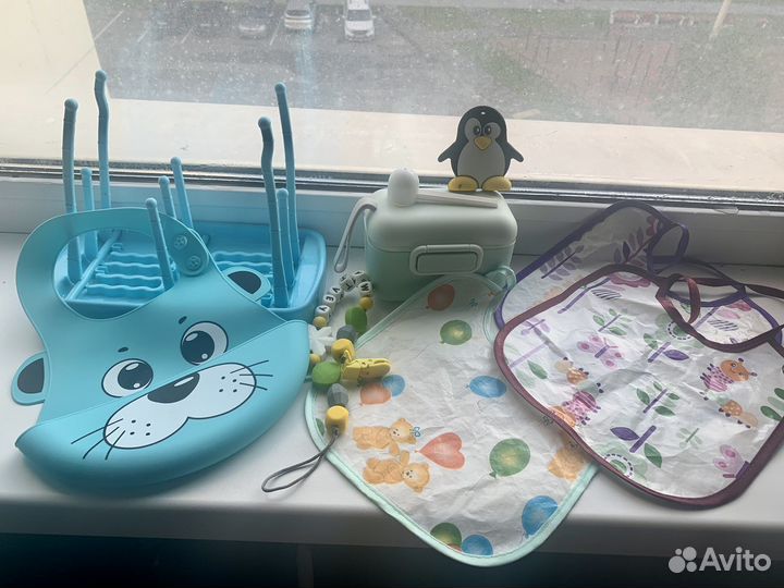 Бутылочки, поильники, слюнявчики, грызунки