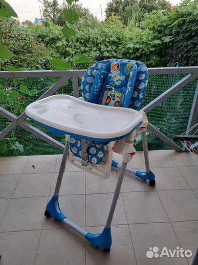 Стул Chicco с ремнями и чехлом