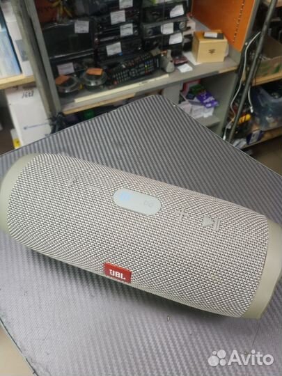 Колонка jbl charge 3