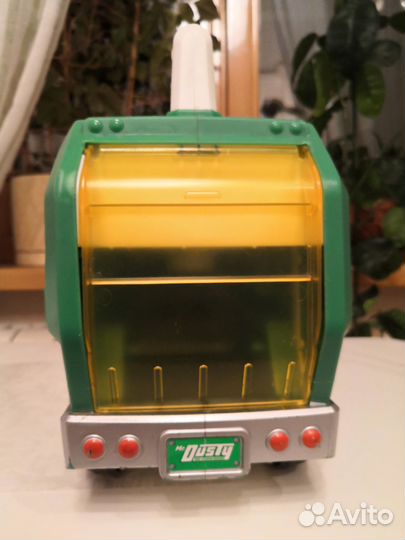 Игрушка машинка Mr.Dusty