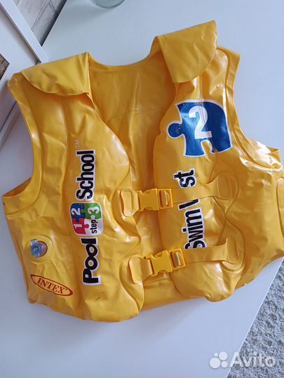 Надувной жилет Intex