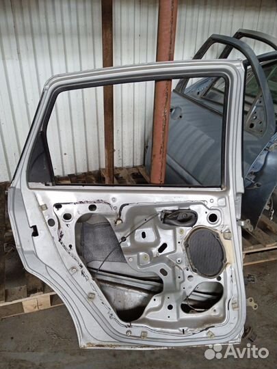 Дверь задняя левая Ford Focus 1 USA