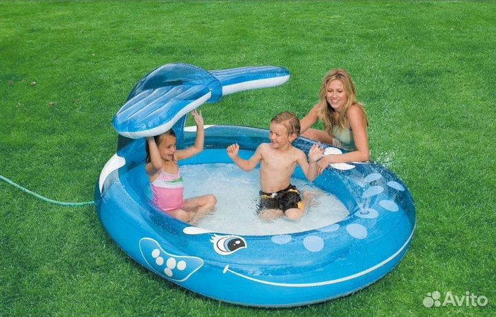 Детский бассейн с разбрызгивателем. Новый