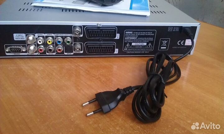 Спутниковый ресивер Golden Interstar GI-T/S780