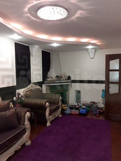 4-к. квартира, 121 м², 4/9 эт.