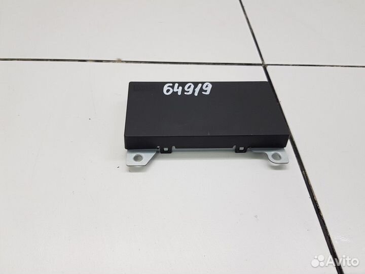 Электронный блок зарядки телефона (Haval F7)