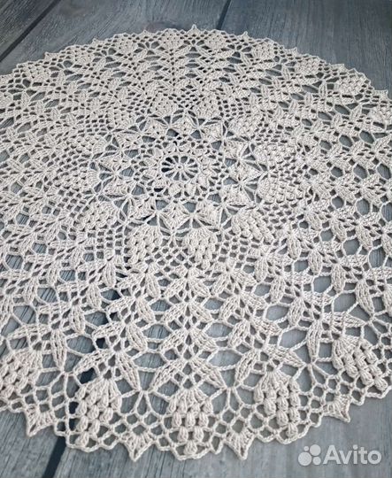 Салфетка вязаная крючком. Ручная работа. Новая