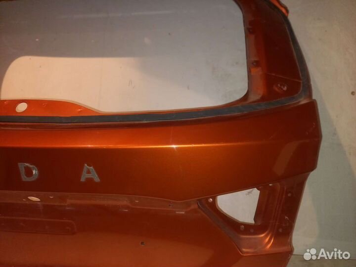 Крышка багажника LADA vesta sw, sw cross