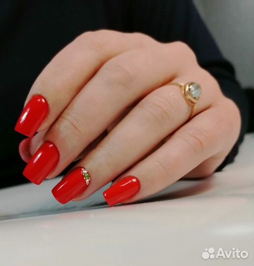 Мастер маникюра и педикюра