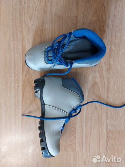 Лыжные ботинки 35 размер