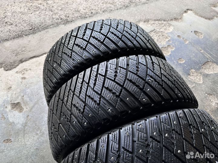 Goodyear Ultragrip Ice Arctic 225/50 R17