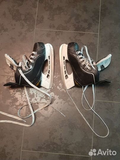Хоккейные коньки bauer supreme Y12 31 размер