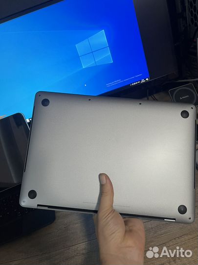 Macbook pro 13 2017 touch bar