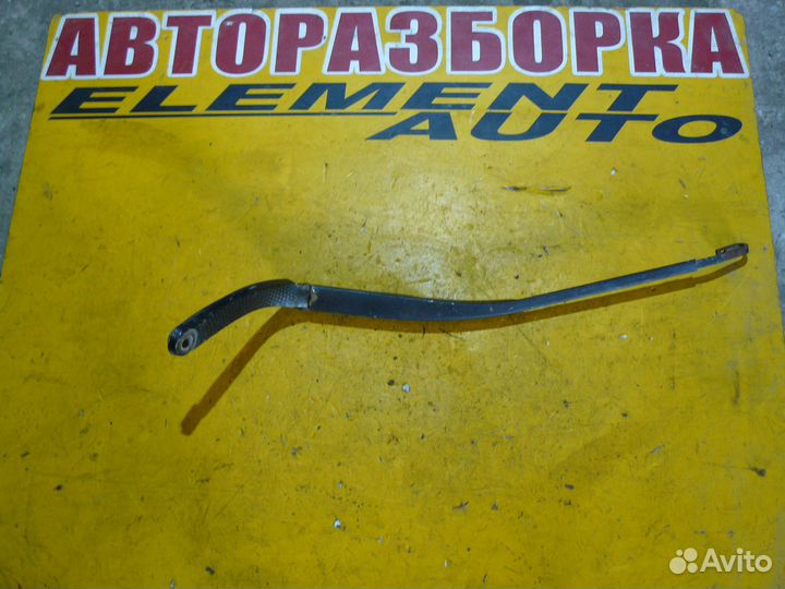 Поводок стеклоочистителя левый Renault Laguna II