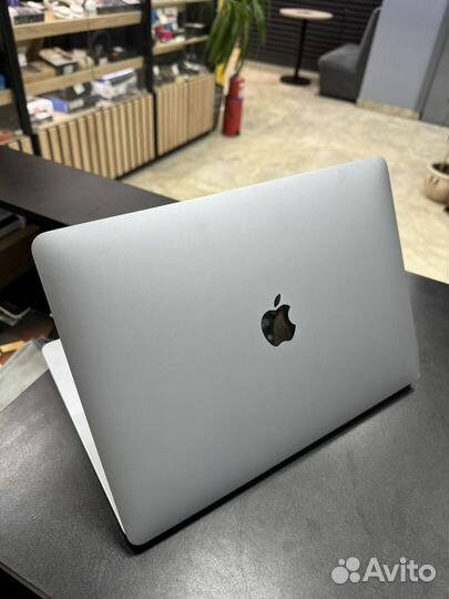 Apple macbook Air 13 2020 m1 8gb 256
