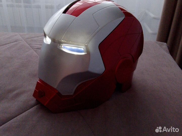 Шлем железного человека