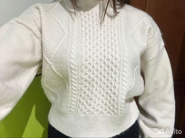 Свитер женский