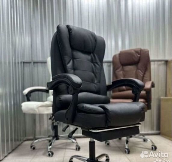 Компьютерное кресло руководителя