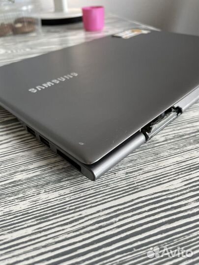 Ультрабук Samsung 13,3