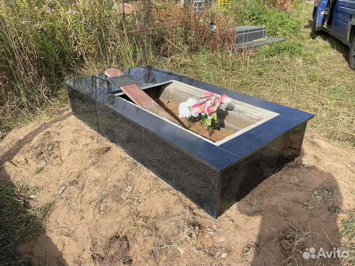 Облицовка цоколя на могилах