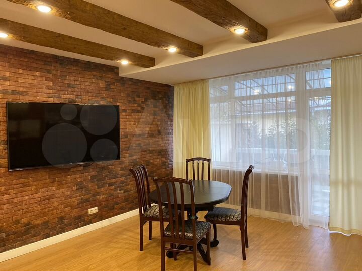 Дом 100 м² на участке 1 сот.