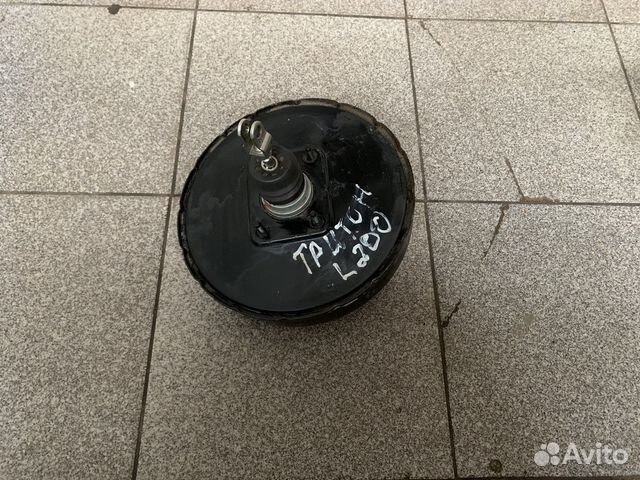 Усилитель тормозов вакуумный Mitsubishi L200