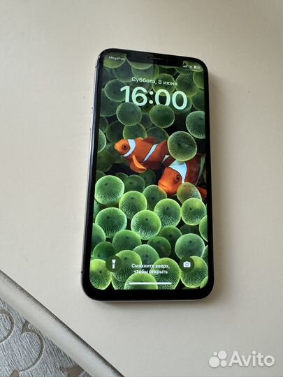 iPhone X, 64 ГБ
