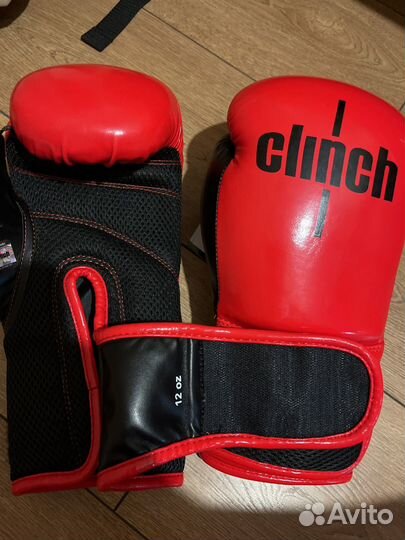 Боксерские перчатки 12 oz clinch