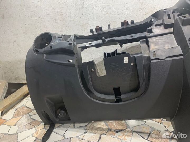 Торпедо Renault Logan седан 1.6 K4MC697 (103 Л.С.)