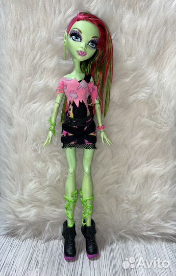 Кукла монстр хай венера