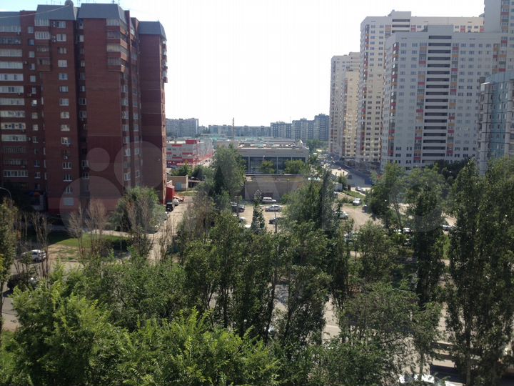 2-к. квартира, 56 м², 8/12 эт.