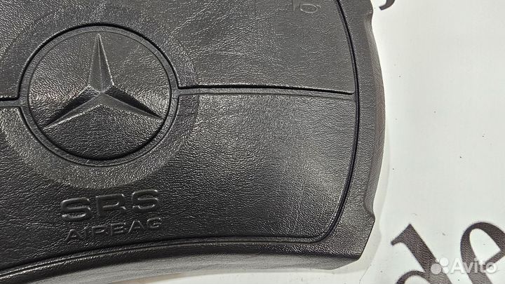 Подушка безопасности руля на Mercedes-Benz W126