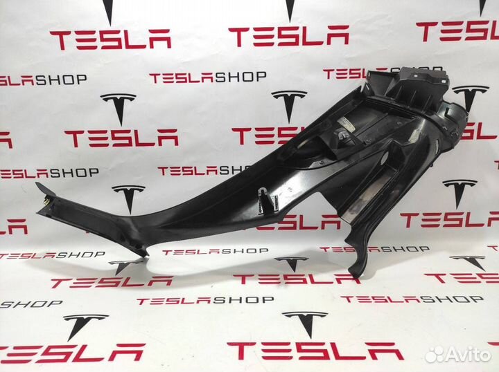 Накладка стойки С Tesla Model S 2012 1002536-08-B