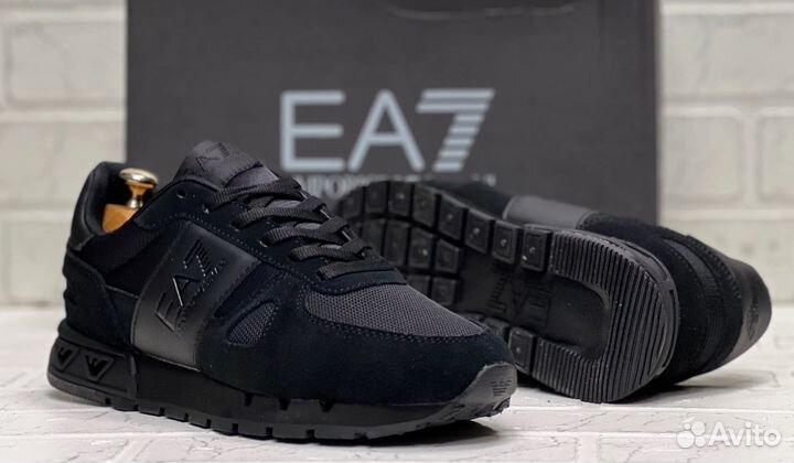 Кроссовки Armani EA7