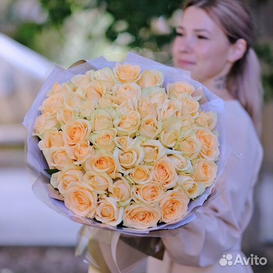 Букет 21 персиковая роза Цветы Красноярск
