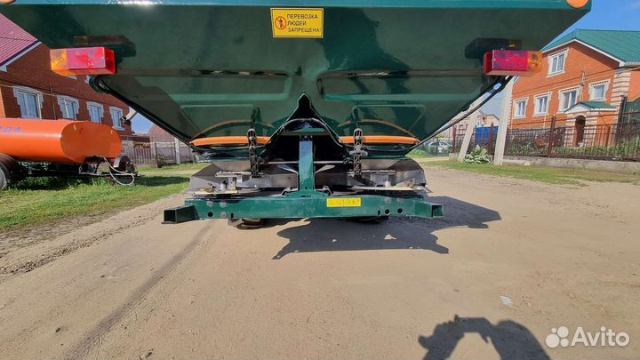 Разбрасыватель удобрений Amazone 10001, 2012