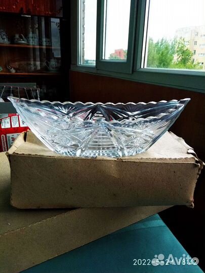 Рюмки, стопки, салатник