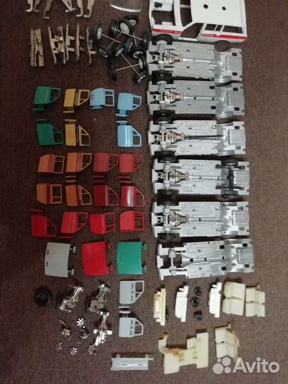Модельки 1:43 запчасти